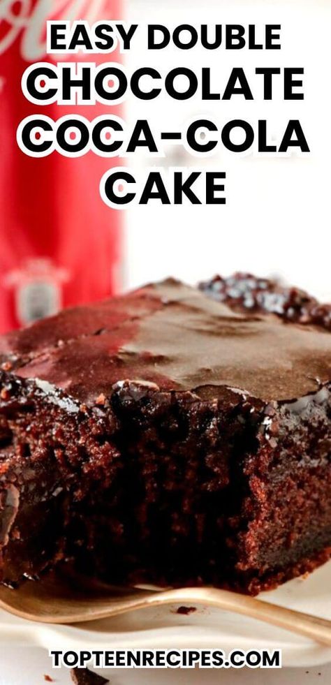 Easy Double Chocolate Coca-Cola Cake - Top Recipes Double Chocolate Coke Cola Cake, Chicolate Cake, Chocolate Coca Cola Cake, Coca Cola Cake, Cola Cake, Fluffy Cake, Poke Cakes, Coke Cola, Magic Cake