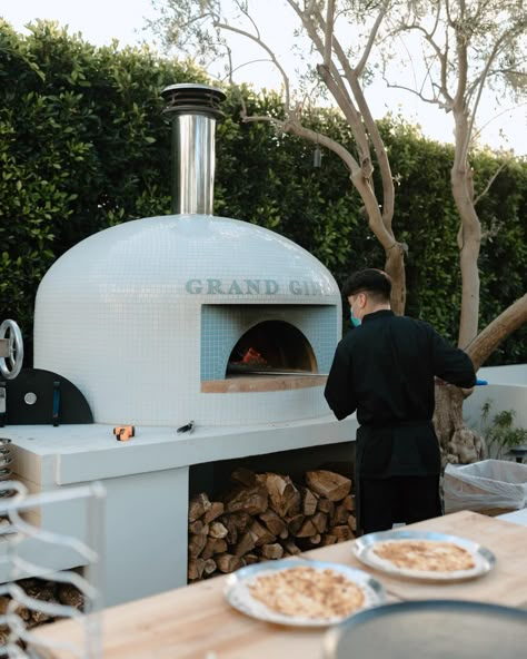 Check out the custom, Napoli 120 wood fired oven featured at the best new wedding and event venue in Old Town Orange, CA -- Grand Gimeno! Decked out in a Spanish Colonial Revival Style, the beauty of this facility is breathtaking, and it's the perfect place to host an event. (The food coming out of their oven is top notch too!)

Learn more: https://www.instagram.com/grandgimeno/ Pizza Place Design, Modern Pizza Oven, Pizza Oven Restaurant, Grand Gimeno, Pizza Oven Design, Oak Beam Fireplace, Pizza Oven Fireplace, Wood Oven Pizza, Bluefields