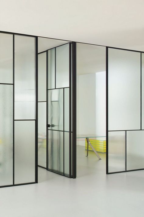 Glass Partition wall SHERAZADE WALL PATCHWORK by Glas Italia_6 Partition Wall Design, Interesting Flooring, Glass Partition Designs, Glass Partition Wall, Dental Office Design Interiors, Berlin Apartment, Piero Lissoni, Italia Design, Luxury Flooring