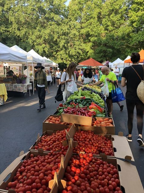 Roswell Presbyterian Church Fresh Produce Market, Fruit Platter Designs, Produce Market, Board Pictures, Mushroom Cultivation, Local Farmers Market, Presbyterian Church, Production Design, Farmers Markets