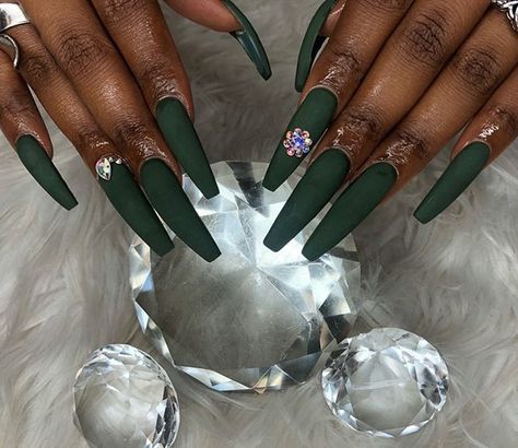 Bling Acrylic Nails, Acrylic Nails, Prom, Nails, Makeup, Hair, Beauty, Make Up