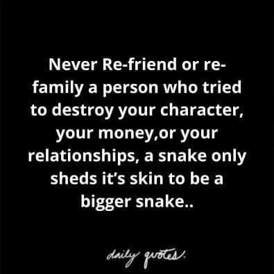 Quotes For 2 Faced People, Better Without You, Toxic Funny Quotes, Horrible People Quotes, Toxic Siblings Quotes, Dysfunctional Family Quotes Funny, Nosey People Quotes, Toxic Relatives, Toxic Quotes