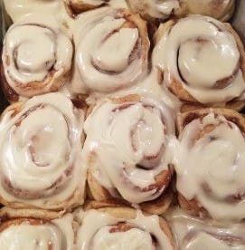 Dairy Free Cinnamon Rolls, Gooey Cinnamon Rolls, Allergy Friendly Desserts, No Egg Desserts, Vegan Cinnamon Rolls, Allergen Free Recipes, Mug Cakes, Eggless Recipes, Cinnamon Roll Cake