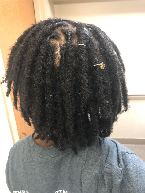 Short Instant Locs, Instant Locs, Female Dreads Hairstyles, Dreadlocks Hair Care, Grease Hairstyles, Androgynous Hair, Nappy Hair, Faux Locs Hairstyles, Beautiful Dreadlocks