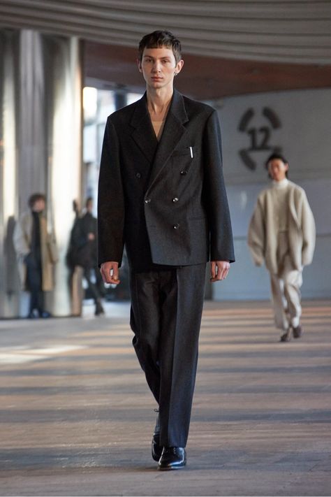 Lemaire Menswear, Fall 2023 Menswear, Paris Fashion Week Runway, Menswear Fashion, Double Breasted Jacket, Menswear Collection, Winter 2023, Fall 2023, Moving Forward