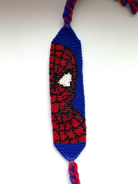 Make Friendship Bracelets, Beadwork Patterns, Photo Bracelet, Source Of Inspiration, Friendship Bracelet, Friendship Bracelets, Bead Work, Art Style, Spiderman