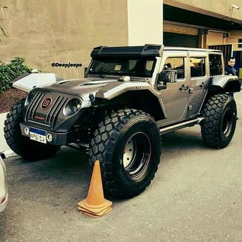 . Hellcat Jeep Wrangler, Hellcat Jeep, Jeep Usa, Jeep Wrangler Girl, 4 Door Jeep Wrangler, Badass Jeep, Custom Jeep Wrangler, Hummer Cars, Old Ford Trucks