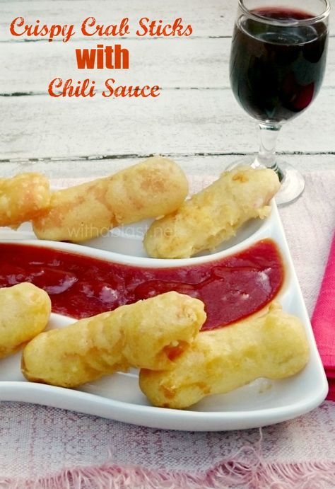 Crab Sticks in batter, fried within minutes for a delicious Appetizer or Snack and the Chili Sauce takes only 2 minutes ! Crab Sticks, Mini Hamburgers, Crab Stick, Snacks Appetizers, Appetizers For A Crowd, Easy Meal Ideas, Seafood Appetizers, Crab Recipes, Sea Food