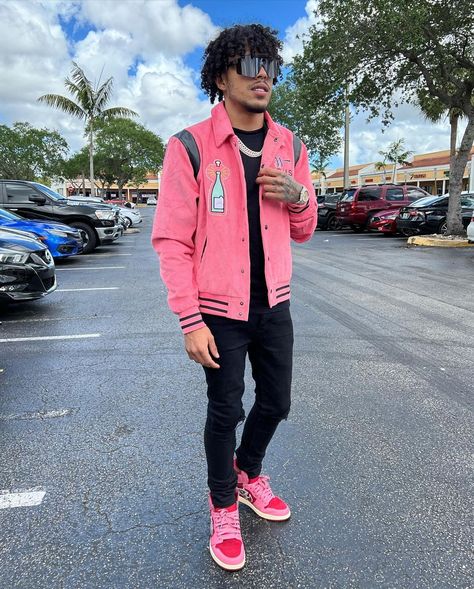 King Cid, Estilo Drip, Pink Hoodie Outfit, Mens Clothing Styles Streetwear, Ripped Biker Jeans, Men Streetwear Fashion, Black Men Fashion Urban, Black Outfit Men, Rapper Style