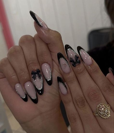 Paznokcie Hello Kitty, Latina Nails, Black And White Nail, Nails Collection, Black Acrylic Nails, Nagel Tips, Smink Inspiration, Grunge Nails, Girly Acrylic Nails