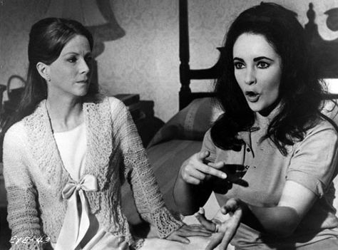 Julie Harris and Elizabeth Taylor in Reflections in a Golden Eye Julie Harris, Dark Blue Eyes, Golden Eyes, British American, Golden Age Of Hollywood, Elizabeth Taylor, American Actress, Tumblr Blog, Tumblr