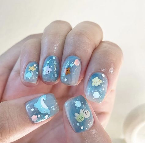 Fishbowl Nails, Oceancore Nails, Sea Animal Nails, Fish Nail Art, Cute Funky Nails, Nails Funky, Fish Nails, Diy Nails Stickers, Sheer Nails