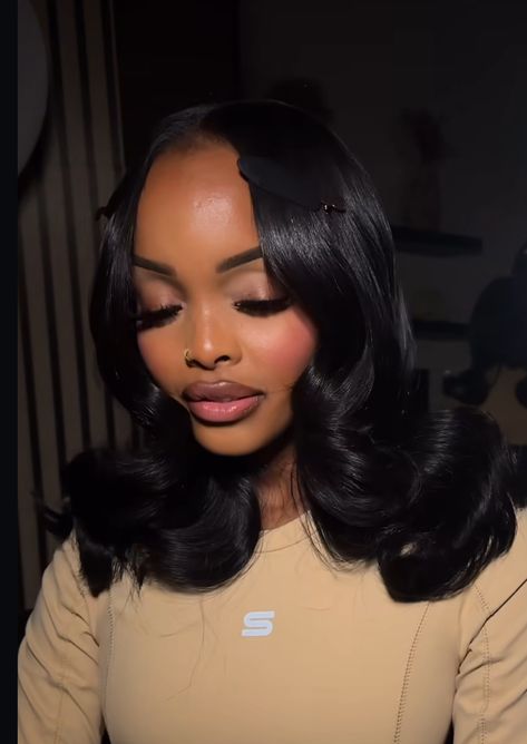 Middle Part Wedding Hairstyles Black Women, Layers Weave Black Women, Middle Part Bouncy Curls, Short Wavy Wigs For Black Women, Empire Hair Weave Styles, Wig Hairstyles With Color, Long Bob Natural Hair Black Women, Classy Bob Hairstyles Black Women, Bob Curls Black Women