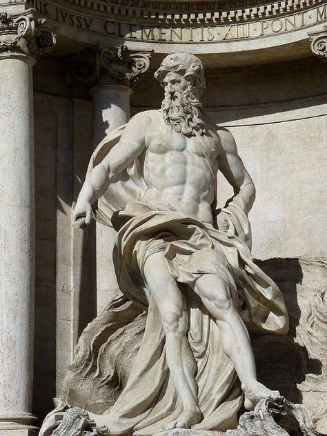 Greek Mythology Statue, Ancient Greek Sculpture, Famous Sculptures, Greek Tradition, Ancient Greek Gods, Greek Statues, Ancient Statues, Greek And Roman Mythology, Greek Sculpture