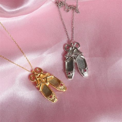 Showcase your personality with LOVCIA Copper Ballet Shoe Pendant Necklace. 🌟Unique pendants for every style at LOVCIA. Shop https://lovcia.com/products/lovcia-copper-ballet-shoe-pendant-necklace-ltr24100500356041681 . #Lovcia #LovciaJewelry #GiftsForWomen #PendantNecklaces #Necklaces #NecklacesForWomen #Women'sNecklaces #PersonalStyle #Pendants #JewelryForWomen #JewelryForGirls #GiftForHer #GiftForLove #LatestPendantStyle #PendantJewelry Ballet Shoes Necklace, Prom Gift, Ballet Shoe, Girls Jewelry, Gold Fashion, Earring Necklace, Chain Lengths, Chain Length, Ballet Shoes