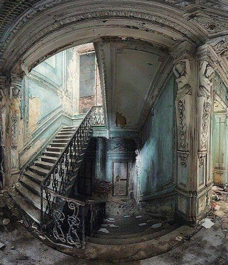 References Photos, Mansion Homes, Beautiful Ruins, Urban Exploring, Abandoned Mansion, Old Mansions, Abandoned Castles, Abandoned House, Fish Eye