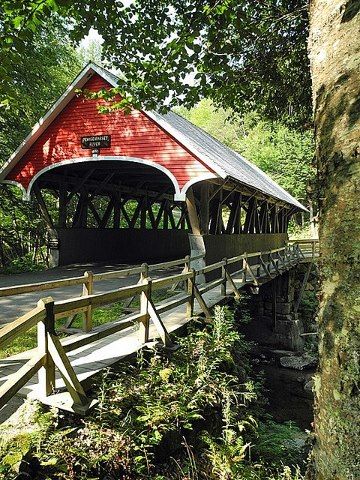 New Hampshire - remembering our trip to search and look at covered bridges. I learned to swim by jumping from the bottom of a covered bridge in Plymouth, NH Franconia Notch, Old Bridges, Beautiful Bridges, Covered Bridge, Country Scenes, White Mountains, Old Barns, Covered Bridges, A Bridge