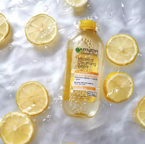 A Cool Cleansing Water: Garnier SkinActive Micellar Cleansing Water With Vitamin C Inexpensive Skin Care, Garnier Micellar Water, Garnier Micellar Cleansing Water, Garnier Skinactive, Garnier Micellar, Cheap Beauty Products, Garnier Skin Active, Cleansing Water, Micellar Cleansing Water