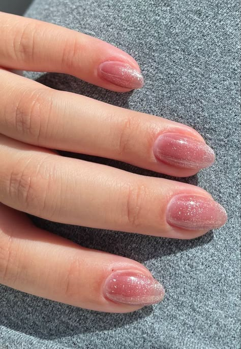 Opi Mauvnetic Poles, Sparkly Natural Nails, Sparkly Pink Nails, Pink Gel Polish, Acrylic Nails Almond Shape, Opi Gel Nails, Asian Nails, Hello Nails, Pink Ombre Nails