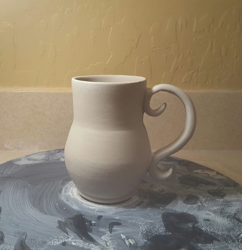 Wheel Thrown Cups, Ceramic Beer Stein, Throwing Wheel, Making Pottery, Pottery Lessons, Beginner Pottery, Wheel Thrown Ceramics, Wheel Throwing, Pottery Inspiration