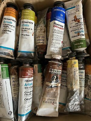 Paint Tube Aesthetic, Paint Tubes Aesthetic, Acrylic Paint Tubes, Oil Painting Materials, Oil Paint Set, Random Objects, Art Assignments, Art Studio Room, Paint Tubes