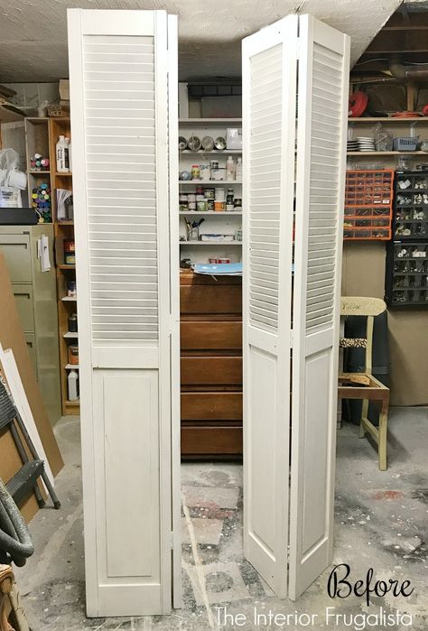 Repurposed Louvered Door Outdoor Screen Repurpose Louvered Doors, Repurpose Bifold Doors Ideas, Shutter Privacy Screen, Bifold Screen Door Ideas, Repurpose Louvered Bifold Doors, Louvered Door Ideas Repurposed, Shutter Door Ideas, Louvered Door Ideas, Bifold Doors Onto Patio