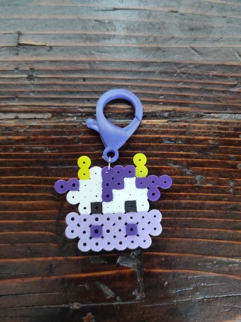 Purple Perler Beads, Purple Perler Bead Patterns, Cow Perler Bead Patterns, Pearl Plates, Mini Cows, Easy Perler Beads Ideas, Purple Cow, Easy Pixel Art, Diy Perler Bead Crafts