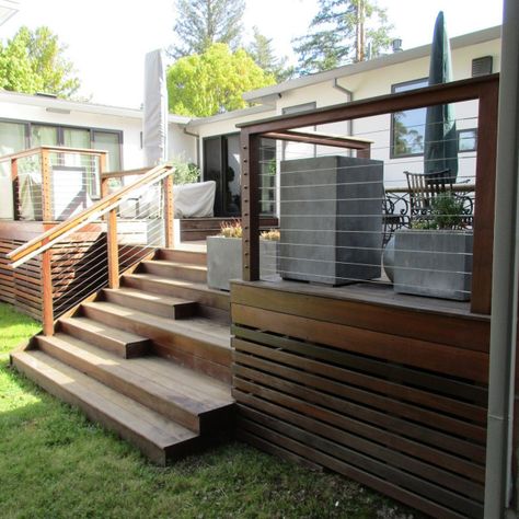 Mid-Century Modern - Midcentury - Deck - San Francisco - by Brad Cox, Architect, Inc. | Houzz Mid Century Modern Exterior Stairs, Mid Century Modern Decks, Midcentury Porch Railing, Mid Century Modern Railing Exterior, Small Modern Deck Ideas, Mid Mod Backyard, Mid Century Modern Front Exterior, Mid Century Deck Ideas, Mid Century Modern Deck Ideas