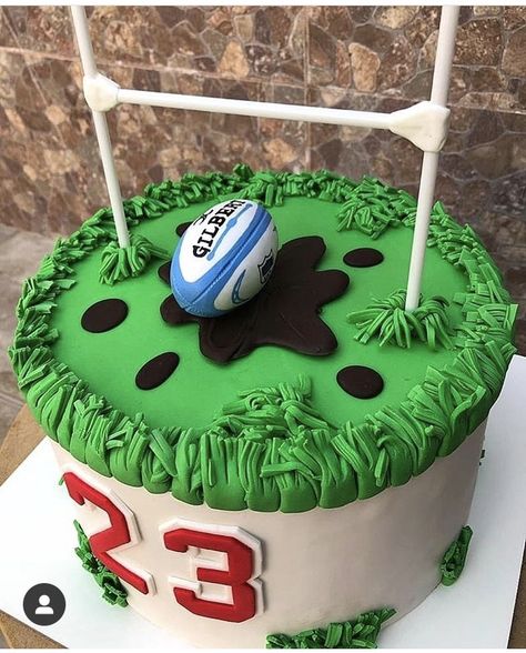 Rugby Pitch Cake, Rugby Themed Birthday Cakes, Rugby Cakes For Men, Rugby Themed Cakes, Rugby Cakes For Boys, Rugby Cake Ideas, Rugby Birthday Cake, 10th Birthday Cakes For Boys, Rugby Cupcakes