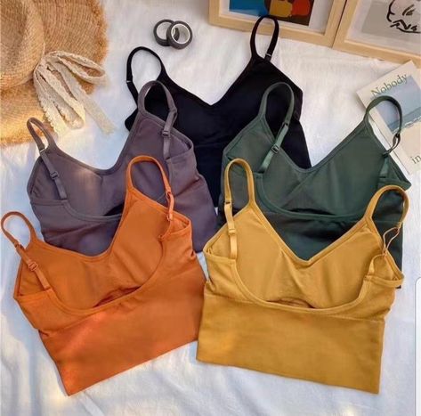 Padded Camisole, Tank Crop Top, Female Girl, Womens Basic, Really Cute Outfits, Outfits Casuales, Cute Casual Outfits, Cropped Tank Top, Cute Tops