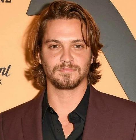 Kayce Dutton Haircut, Kayce Yellowstone, Luke Grimes Hair, Kyle Hair, Kayce Dutton Yellowstone, Tom Brady Long Hair, Yellowstone Kayce, Luke Grimes No Shirt, Kayce Dutton