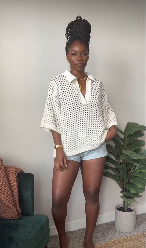 Party Outfit Europe, Boho Outfits Vacation, Causal Vacation Outfits, Midsize Matching Set, Summer Outfits Dark Skin, Linen Outfit Black Woman, Classy Shorts Outfits Black Women, Med Size Outfits, Neutral Summer Outfits Midsize