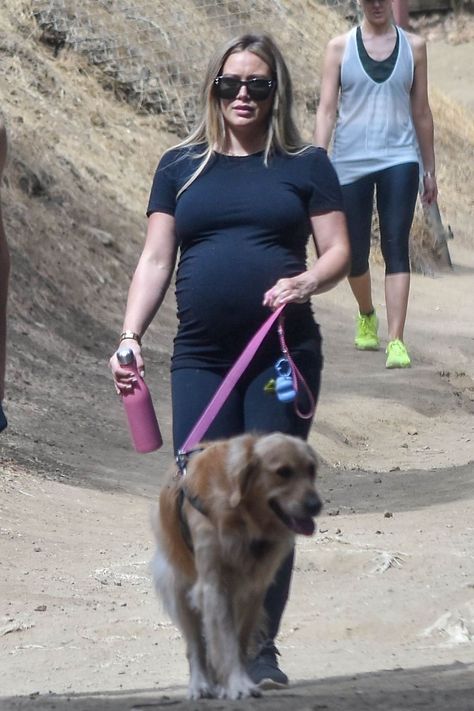 Hilary Duff Weight, Hilary Duff Pregnant, Hikes In Los Angeles, Kristen Bell, Lindsay Lohan, Disney Stars, Hilary Duff, Vanessa Hudgens, Baby Bumps