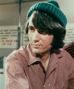 Mike Nesmith, one of the members of the Monkees, has passed away today.  He was 78 Years Old. Nesmith was cast as one of the members of the Monkees, a show on NBC, designed to capitalize of Beatlemania, specifically a weekly variation of Hard Day’s Night.  It was a monster smash, with the group churning out hits, but behind the scenes, Nesmith and other members of the group wanted musical freedom, which they would eventually obtain. Nesmith, who played bass in the group, was Texas Prairie, Prairie Chicken, Mike Nesmith, Daydream Believer, Michael Nesmith, Homecoming Queen, Alex Ross, Swinging Sixties, Pop Rock Bands