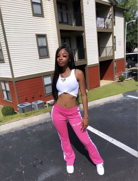 Palm angels sweat pants, low top Air Force 1s @laylerrr_ on ig Palm Angles Outfit Women, Air Force 1 Outfit Black Woman, Palm Angels Outfit Black Women, Pink Forces, Palm Angels Outfit, Air Force Ones Outfits, Manifest List, Airforce 1 Outfit, Air Force 1 Outfit