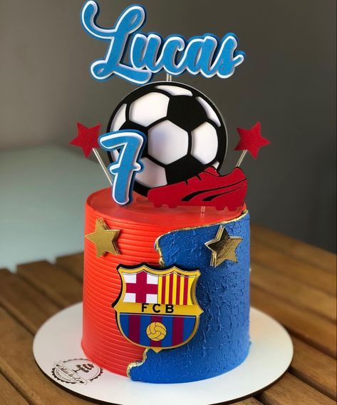 Barcelona Messi Cake, Barcelona Cake Ideas, Chivas Cake, Bolo Do Barcelona, Messi Cake, Barcelona Cake, Barcelona Party, Soccer Birthday Cakes, Football Birthday Cake