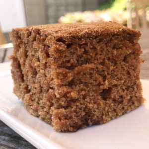 SNICKERDOODLE CRAZY CAKE (NO EGGS, MILK OR BUTTER) - Dealicious Cooking Snickerdoodle Crazy Cake, Cake No Eggs, Wacky Cake Recipe, Healthy Apple Cake, Cake With Cinnamon, Wacky Cake, Crazy Cake, Vegan Baking Recipes, Warm Cake