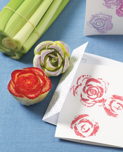 Get into the spring season and craft up personalized cards for your next soirée using just a bit of ink and cut vegetables! Vegetable Stamping, Tea Dyed Fabric, Vegetable Prints, Spring Refresh, Personalized Cards, Food Stamps, White Bed, Fabric Stamping, Diy Stamp