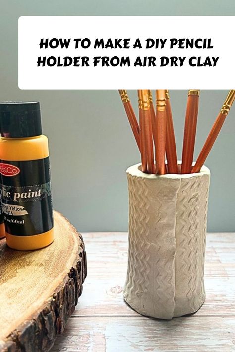 We have a lot of art supplies, pencils, and pens for our kids and various DIY projects we love doing. If you’re like me and constantly looking for ways to store your crafty items, this Air Dry Clay Pencil Holder, Clay Pen Holder, Pen Holder Diy, Diy Pencil Holder, Functional Crafts, Clay Pen, Diy Pencil, Diy Air Dry Clay, Clay Crafts Air Dry