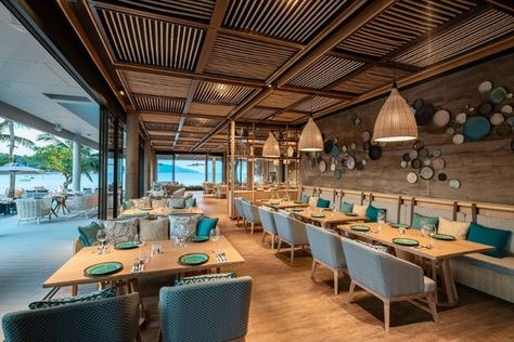 Beachfront Restaurant, Ocean Restaurant, Rooftop Restaurant Design, Hotel Bedroom Design, Lakeside Restaurant, Library Cafe, Modern Restaurant Design, Yacht Interior Design, Beach Restaurant