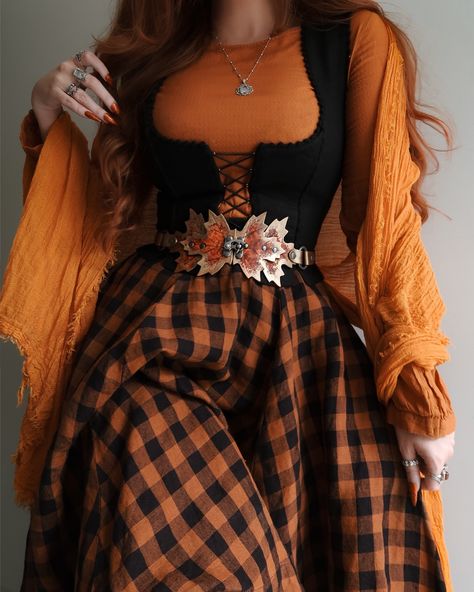 Witch way to the pumpkin patch? 🎃🍁🥧 . A little recreation of an outfit from last year with some Fall favourites 🍁🍂 thanks to my loves @sondeflor , for the perfect pumpkin patch skirt, @voriagh for the most gorgeous black linen bustier and @foxesandravens for the most MAGICAL maple leaf belt of my autumn loving dreams aghhh 🥹🍁😭 I’m still not over this piece! I have lots more spooky ssn ‘fits on the way with all of these Fall faves, but I thought they all went so well together, so why not recr... Autumn Witch Outfit, Dark Cottagecore Outfits, Dark Cottagecore Fashion, Linen Bustier, Leaf Belt, Patch Skirt, Autumn Cottagecore, Witchy Outfits, Fall Cottagecore