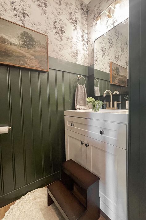 My 7 Best Small Half-Bathroom Decorating Ideas and Tips - Crystel Montenegro Home Green Beadboard Bathroom, Walls With Beadboard, Small Bathroom Wainscoting Ideas, Beadboard Ideas, Tiny Half Bath, Stairs Bathroom, Small Half Bathroom, Small Half Bath, Beadboard Bathroom