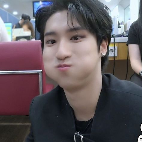 Han Jisung Quokka Face, 17 Kpop, Baby Squirrel, Savage Kids, Losing A Child, Kid Memes, Kids Icon, Homeless Children, Han Jisung