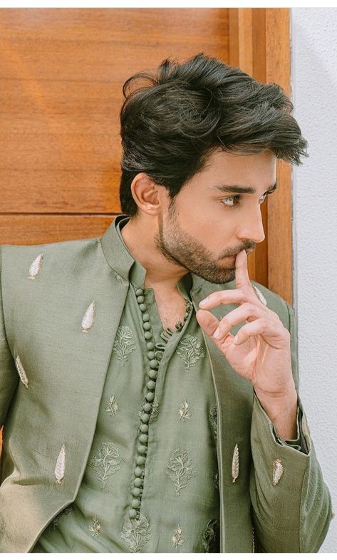 Mens Wedding Looks, Sadaf Fawad Khan, Green Sherwani, Short Kurta For Men, Man Dress Design, Fawad Khan, Bilal Abbas Khan, Boys Kurta Design, Bilal Abbas