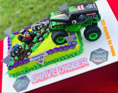 Grave Digger Cake, Monster Jam Birthday Cake, Monster Truck Theme Birthday Party, Digger Birthday Cake, Monster Jam Cake, Hot Wheels Themed Birthday Party, Monster Truck Birthday Cake, Grave Digger Monster Truck, Monster Jam Birthday Party