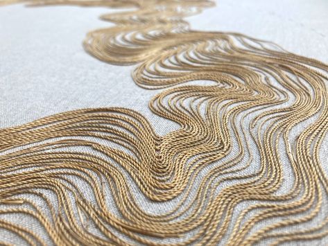 Hanny Newton Gallery - Contemporary Goldwork Embroidery Stitched Textile Artworks — Hanny Newton Embroidery Hanny Newton, Textile Artwork, Frieze London, Goldwork Embroidery, Gold Straws, Straw Weaving, Beauty Technology, Textiles Artwork, Contemporary Embroidery