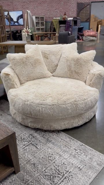 Potato Barn® on Instagram: "Cushy in new fabric!! This JMD Cushy swivel chair arrived to our Mesa location and wait until you FEEL this soft fur fabric. It’s dreamy! @johnmichaeldesigns for Potato Barn Made in USA 🇺🇸 Cushy swivel Style # 36 // 55” round Fabric: Yakety Yak Sand Price: $1495 | gel cushions Wear & care: speak with sales team Avail for purchase in Potato Barn Mesa Don’t live in AZ? Place an order for shipping out of state with our shipping manager or if outside of USA contact our international shipping company JMD International @johnmichaeldesignsintl" Cozy Cubicle, Round Couch, Round Swivel Chair, Issa Vibe, Room Vibes, Round Sofa, Amazon Home Decor, Fur Fabric, Boho Design