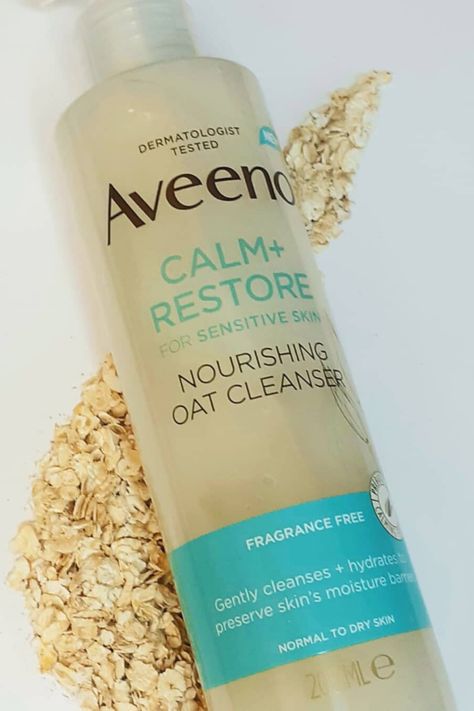 Aveeno Oat Cleanser, Aveeno Aesthetic, Skin Care For Dry Sensitive Skin, Aveeno Face Wash, Cleanser Photography, Aveeno Cleanser, Aveeno Moisturizing Lotion, Aveeno Skincare, Aveeno Skin Care