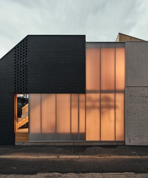 Solid Brick, Polycarbonate Panels, Melbourne House, Street House, Brick Facade, Facade Architecture, Local Design, Facade House, Residential Architecture