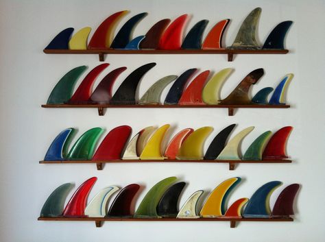 Surf House Decor Interior Design, Deco Surf, Surfboard Storage, Mollusk Surf, Surf Room, Surf Vintage, Surfboard Fins, Surf Decor, Hawaiian Art